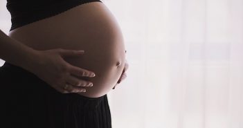 妊婦が歯周病になると危険!妊婦になっても歯医者に行くべき理由とは。