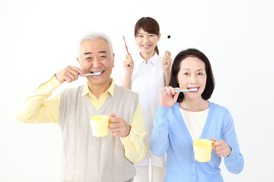 正しい歯磨きのタイミングを知っていますか?朝?寝る前?それとも食後?