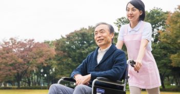 高齢者の虫歯について。高齢者は虫歯をしっかり治療するべき理由。