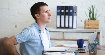 噛みあわせが悪いと腰痛になるって本当⁈